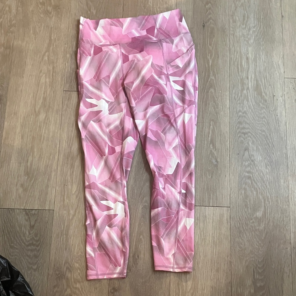 NWT-FABLETICS Oasis High Waisted Size: Large Leggings